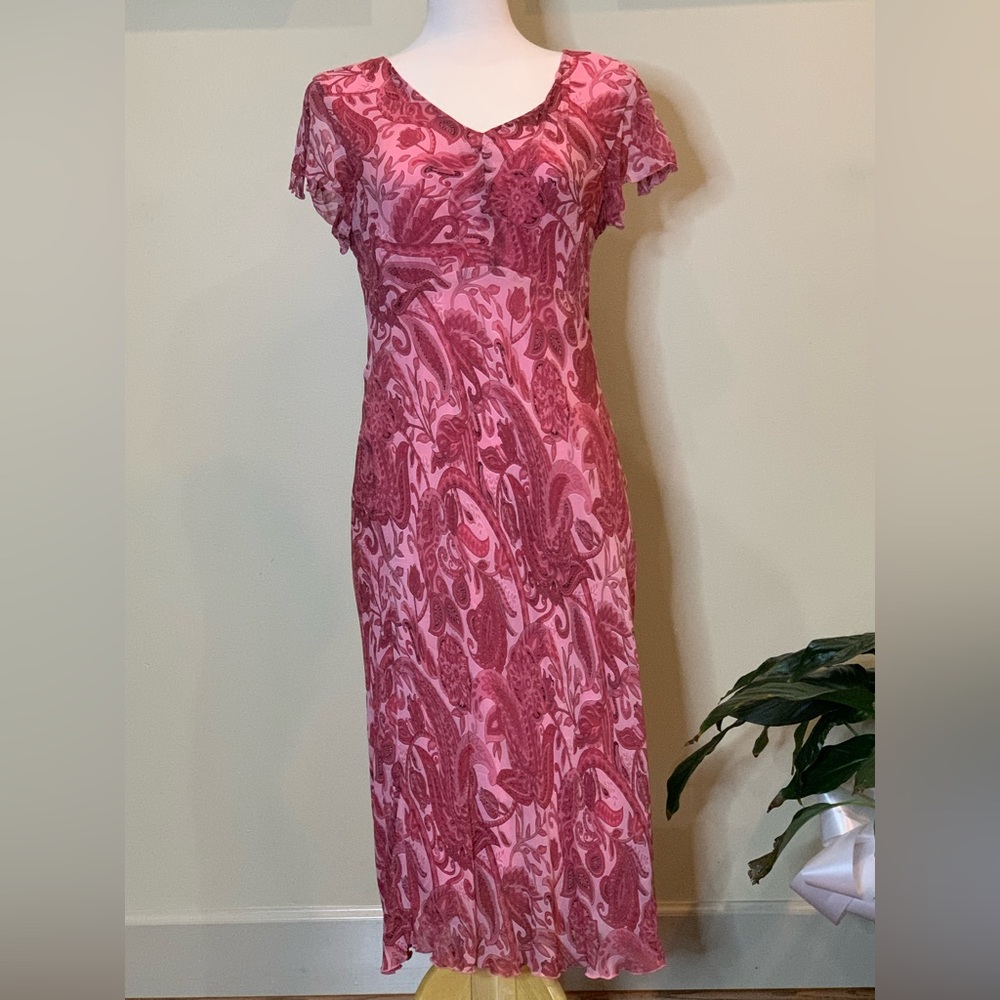 A.M.I. | Size Large Pink Floral Dress